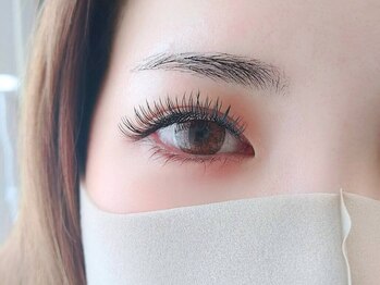 リル アイラッシュ(Lill eyelash)の写真/まつ毛のプロによる高技術が魅力★こだわり素材を使用しているので軽くて快適♪モチ◎是非ご体感ください！