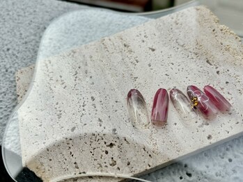 テテネイル(tete.nail)/品格フラワー×縦マーブルグラデ