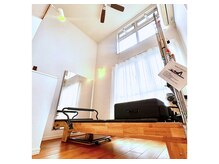 【美姿勢・骨盤矯正】HAL Pilates (自由が丘/奥沢/女性専用パーソナルピラティス)/- HAL Pilates ハル ピラティス-