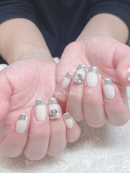 ネイルズ イルク(Nails Irk)/