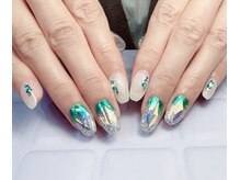 ラトラース(La.trace)/宝石ネイル