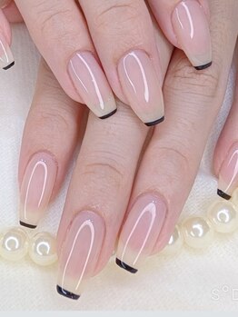 KIREI SHARE by princess rose マツエク/まつげパーマ/眉毛/メンズ/脱毛/フェイシャルの写真/《駅近｜忙しい女性の味方salon》お仕事やお買いもの帰りにもどうぞ♪ネイルとアイラッシュ同時施術OK★