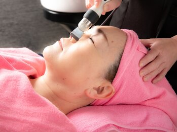 ル ポール(Le port)の写真/超音波マシン×シェービングでメイク汚れや皮脂汚れを除去して肌トーンUP◎透明感のある潤い美肌へ☆