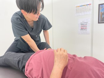 ナオル整体 大里院(NAORU整体)/沖縄/大里/猫背/骨盤矯正/産後