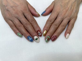 ネイル スパ ココプラス(Nail spa Cocoplus)/手書きアートお正月ネイル