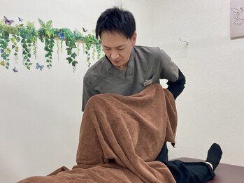 痛みとたたかう治療院 整骨院の写真/本気で身体を変えたい方へ。専門家による徹底分析&ケアによる本格メニューで諦めていたお悩みを解消♪