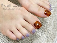 ネイルドール(Nail Doll)/秋らしいべっ甲 フットネイル