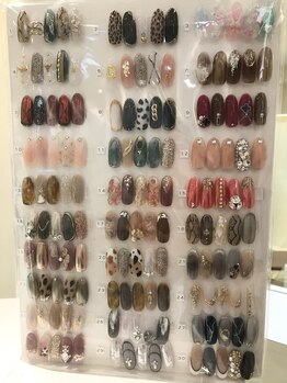 エスフィーネイルサロン ブリーユ(Esfy nailsalon Brille)/10月定額アート
