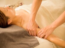 メグリ(Megurii)/首肩肩甲骨の辛い凝りもおまかせ