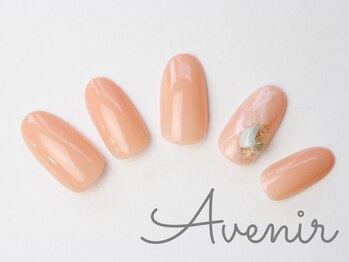 アヴィニール 表参道(Avenir)/