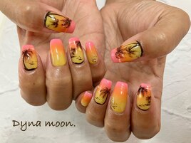 ヤシの木ネイル