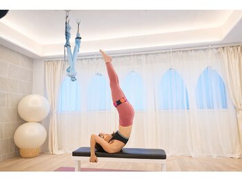 シャンティティスタジオ(shantiti studio)/美姿勢強化ベンチトレーニング