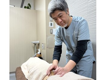サンライズ鍼灸整骨院 淀屋橋院の写真/【淀屋橋駅徒歩3分】国家資格者が対応!鍼で深部にアプローチ◎信頼の技術を提供!