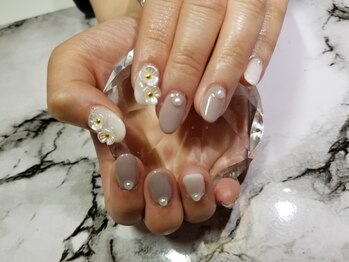 シュガーネイル(sugar nail)/パールフラワーネイル