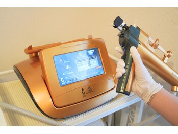 モネ(monet)/高速ジェット導入でお肌の深部へ