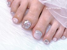 フィオナ 大久保店(Fiona)/キラキラうめつくしフットネイル
