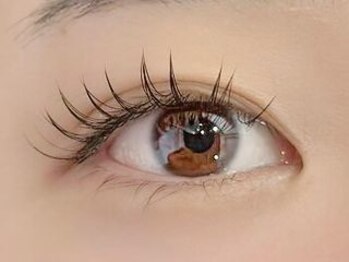 ドレスアップアイズ アンド ネイル(Dress Up Eyes & Nail)の写真/フラットorセーブル100本￥5940/パリエク80本￥11000★ナチュラルからボリュームまで幅広いデザイン対応♪