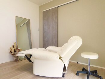 エムアイラッシュ(EMU.eyelash)の写真/全てのお客様に合うデザインをご用意する為、まつげパーマのロットも種類豊富♪絶妙なバランスを作ります★