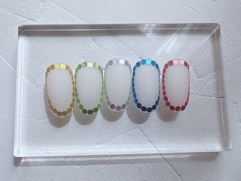 ポピー(Poppy)/カラフル囲みネイル