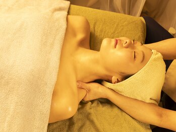 光(ひかり)/首・肩こりオイルマッサージ