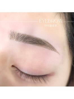 エミルカ(EMILUCA)/アイブロウスタイリング