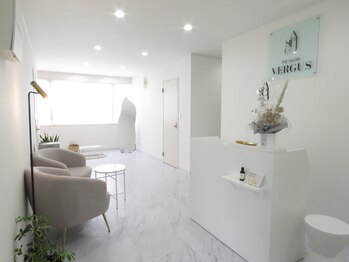 ベルージュ(VERGUS)