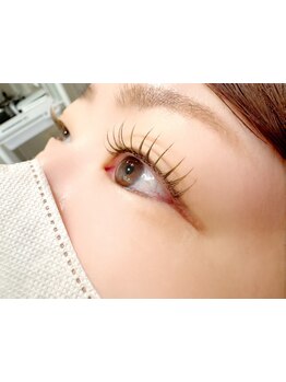 ナチュラル上品な目元にしたい