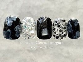 【2月】モードフラワーネイル