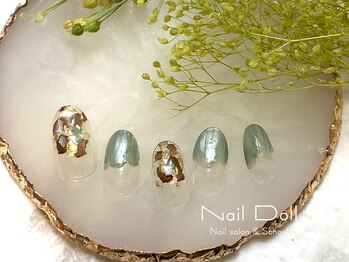 ネイルドール(Nail Doll)/モスグリーン×ニュアンス