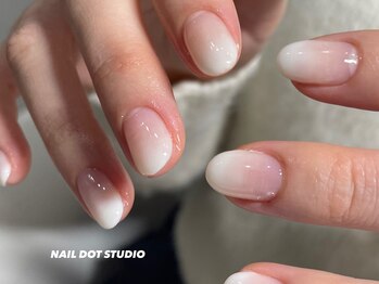 ネイルドットスタジオ 堺筋本町(NAIL DOT STUDIO)/グラデーション