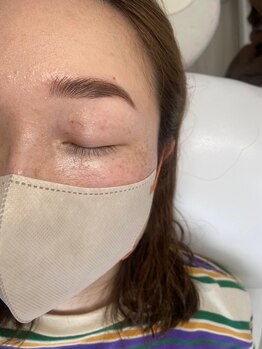 ユニブロウ 明石店(UNI BROW)/[明石]ハリウッドブロウリフト