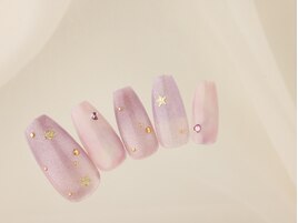スタッズ×ピンクネイル