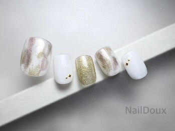 ネイル ドゥ 岡山駅前店(Nail Doux)/ニュアンスゴールドフットネイル