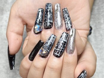 ウムネイル(UM Nail)の写真/短い爪・チビ爪さん必見!長さ出しで憧れの美爪に!形・長さも自由自在なネイルチップ長さだしで理想通りに♪