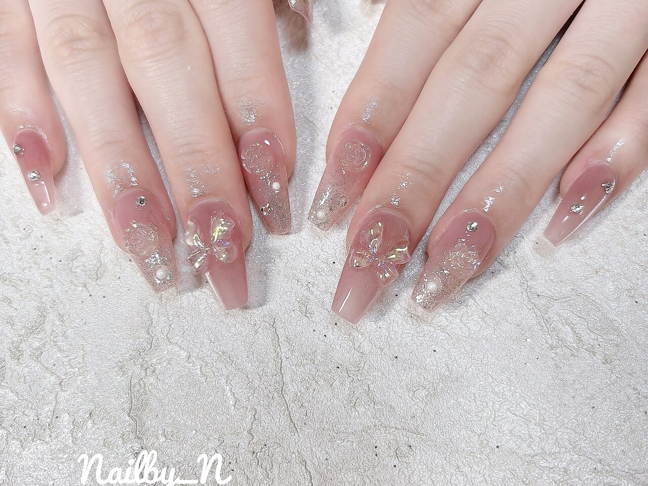 にあ様 オーダーチップ 持ち込みデザイン 2点 3000円 5000円 モロッカン柄と海のネイルチップ · · · こんばんは🤲🏻 最近