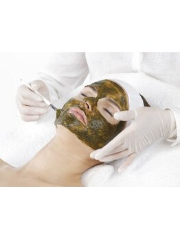 ホウレイ線・たるみ改善！予防ケア