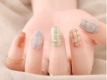 ヴァンネイル みなとみらい馬車道(VINGT NAIL)/ニュアンスチェックネイル