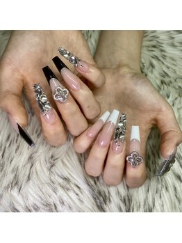 グロウ(Grow)の写真/【長さだし/持ち込みデザインOK】美フォルムなオフィスネイルや、長さだしで美しい指先に仕上げることも♪