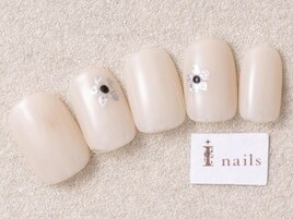 シルバーフラワーネイル