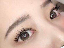 ボリューム感や華やかなデザインにも対応しています。