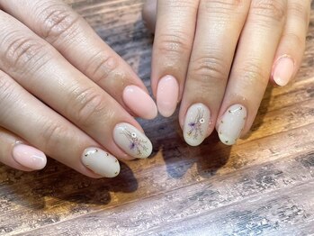 レミア 関内(REMIA)の写真/【パラジェル導入店】シンプルネイルでも指先を美しく見せる技術は圧巻★持ちの良さ・センスも◎