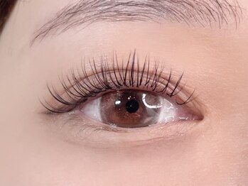 LINBELLE 豊明店 マツエク/まつ毛パーマ/アイブロウ【4月上旬 NEW OPEN(予定)】の写真/バインドロックで華やかなボリューム感を演出♪持続力の高さが人気!持ちを良くしたい方にオススメ◎