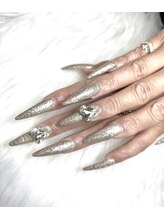 プー(Puu)/先細ワンカラーネイル