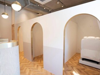 ジュイール(Jouir)の写真/オシャレな内装にこだわった理想を叶える実力派サロン！ナチュラル～華やかまで幅広く対応いたします★