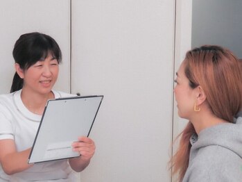 キミーエステティックサロン(kimmy esthetic salon)の写真/【安眠・疲労回復ドライヘッドマッサージ2000円】肩こり/目の疲れを感じたら、お得なクーポンでスッキリ◎