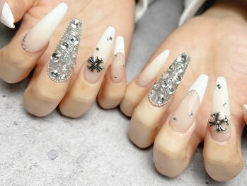 パザパネイル(pas a pas nail)