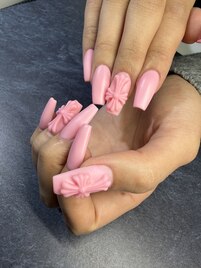 春カラー　トレンドパーツ