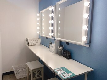 小顔フェイスラボ 袋井店(小顔FaceLabo.)/メイク直しも◎コテ完備♪