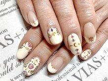 ラヴィアスプラス(LAVIAS+)/