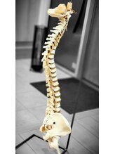 沼口カイロプラクティックオフィス/あなたの背骨は正しい位置？
